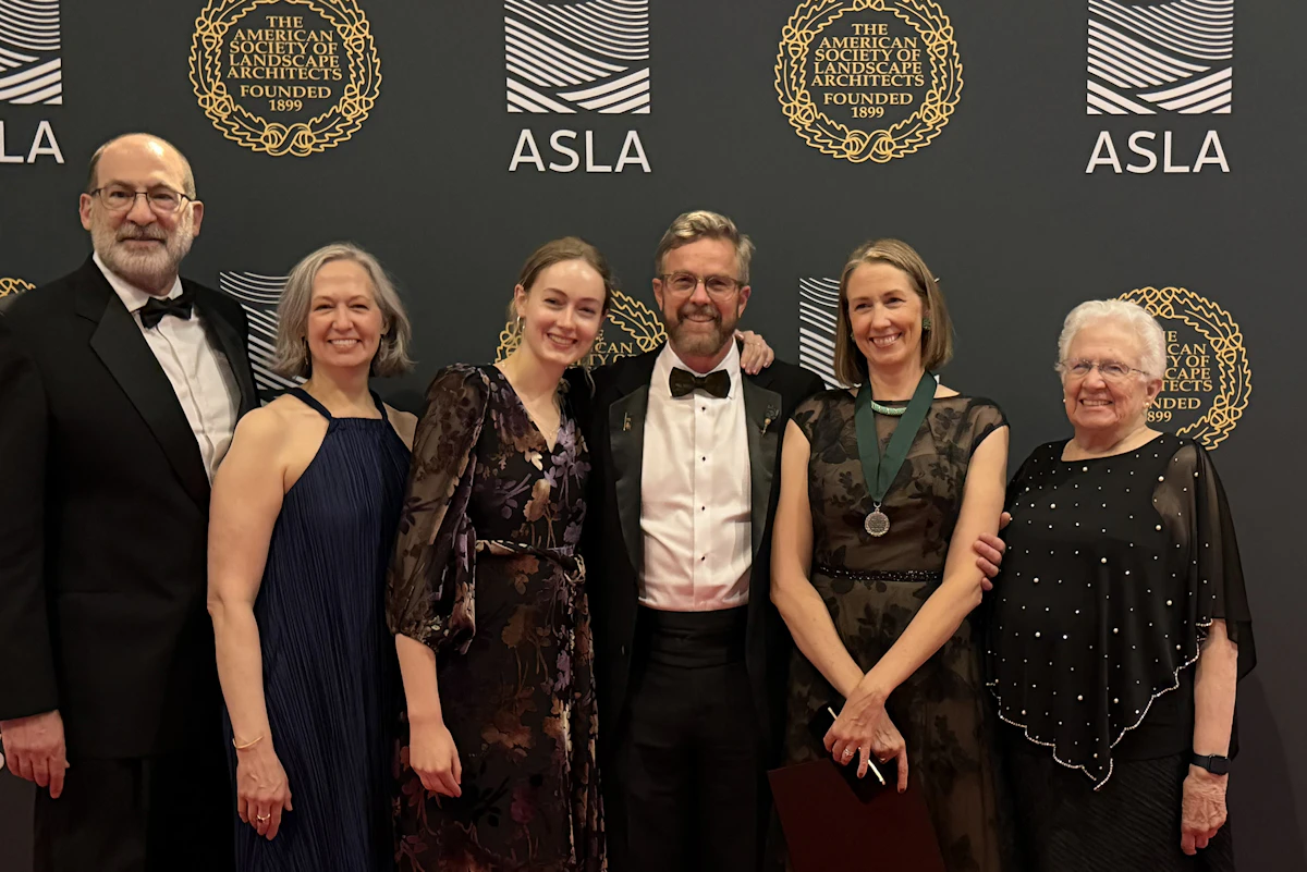 Gretchen celebrates her ASLA Fellowship with her family.